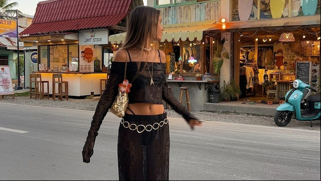 falda y top de encaje conjunto