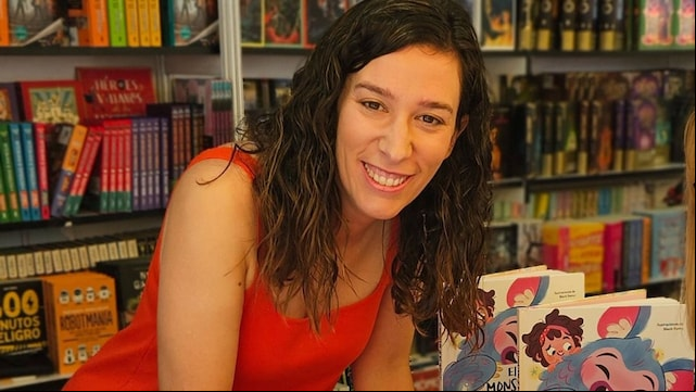 Mar López, pediatra y autora