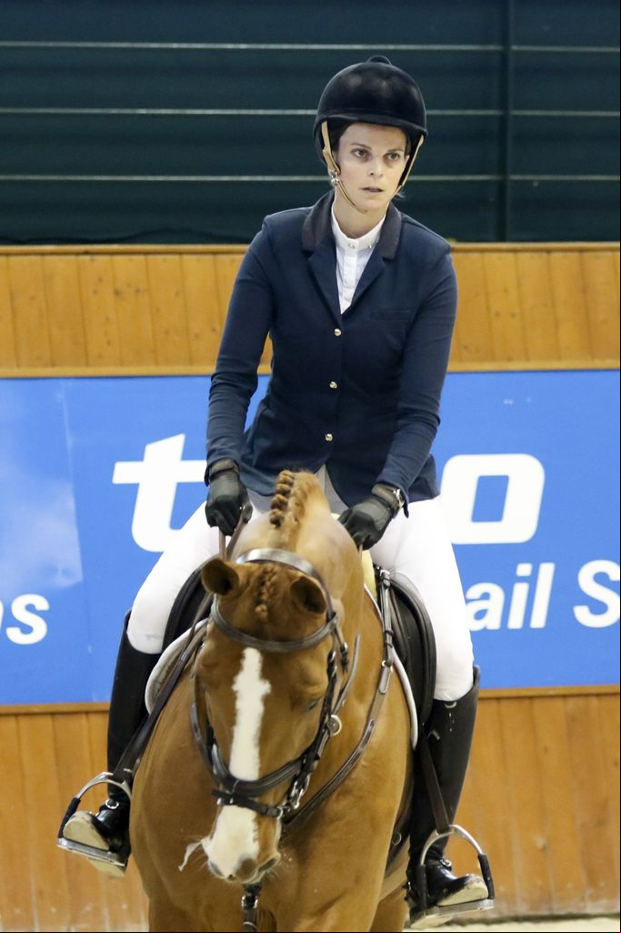 Athina Onassis montando a caballo