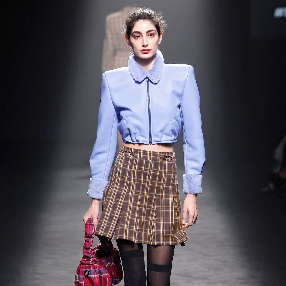 Paloma Suárez se reinterpreta con una moda para abrazar y ser abrazada
