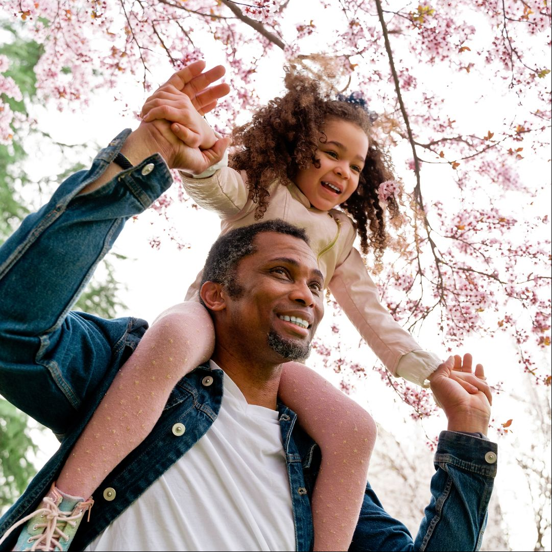 Top 6 Latin songs to dedicate to your dad on Father's Day